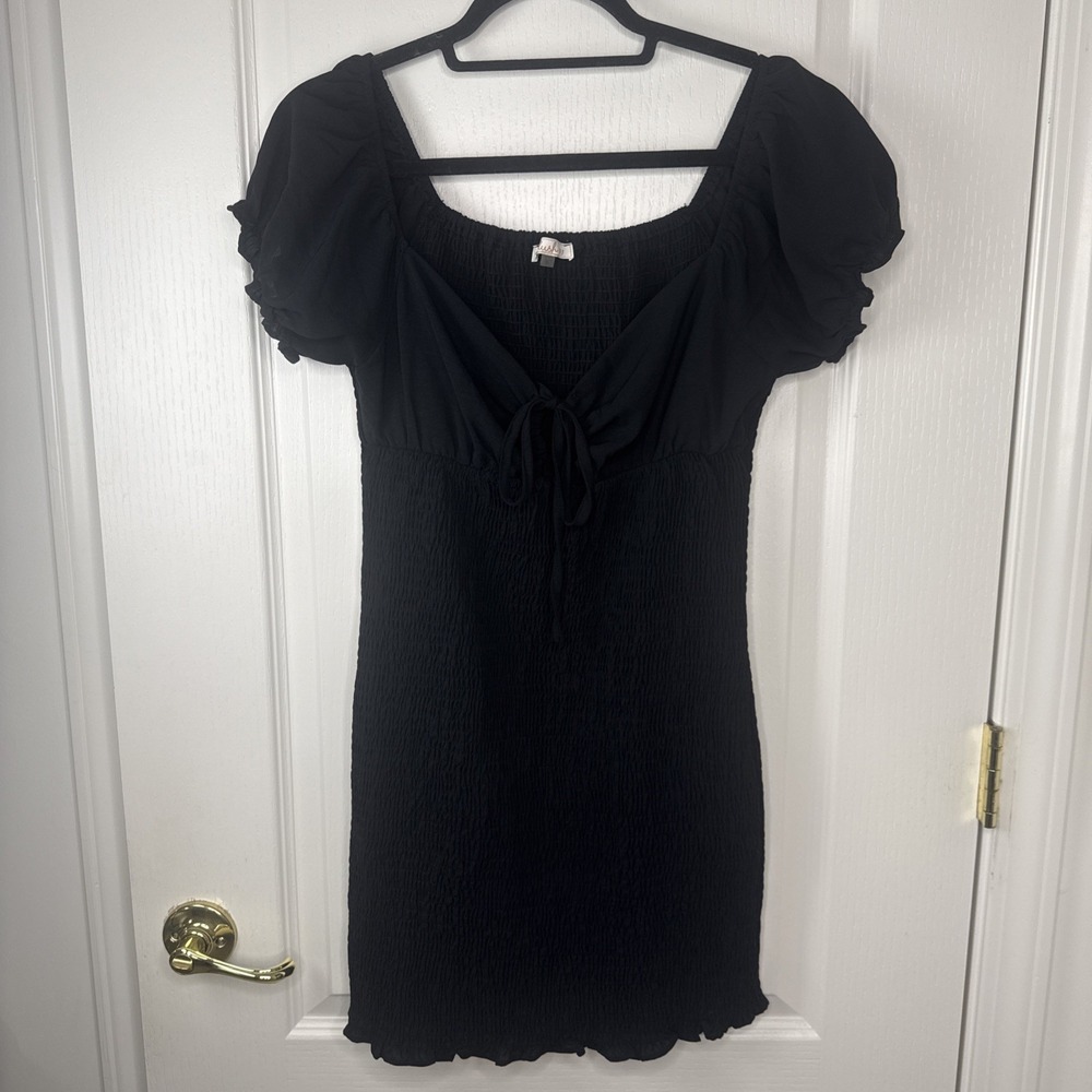 Blush Black Smocked Puff Sleeve Mini Dress Womens L Sweetheart Tie Milkmaid Bow